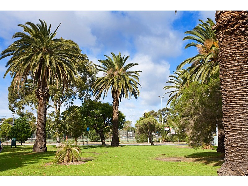 19/8 Robert Street, Elwood VIC 3184