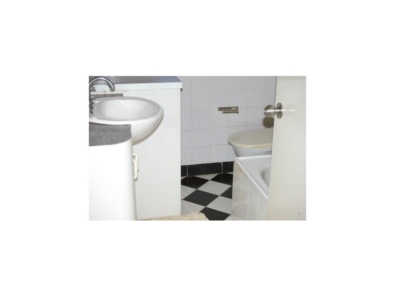 6/9 Lambeth Place, St Kilda VIC 3182