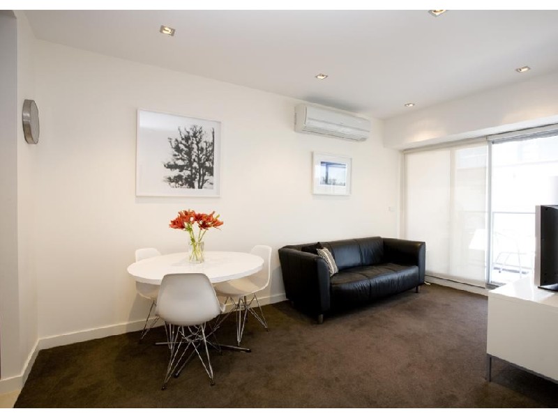 214/135 Inkerman, St Kilda VIC 3182