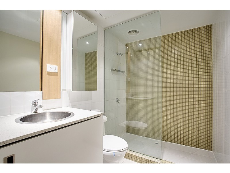 D203/8 Blanche Street, St Kilda VIC 3182