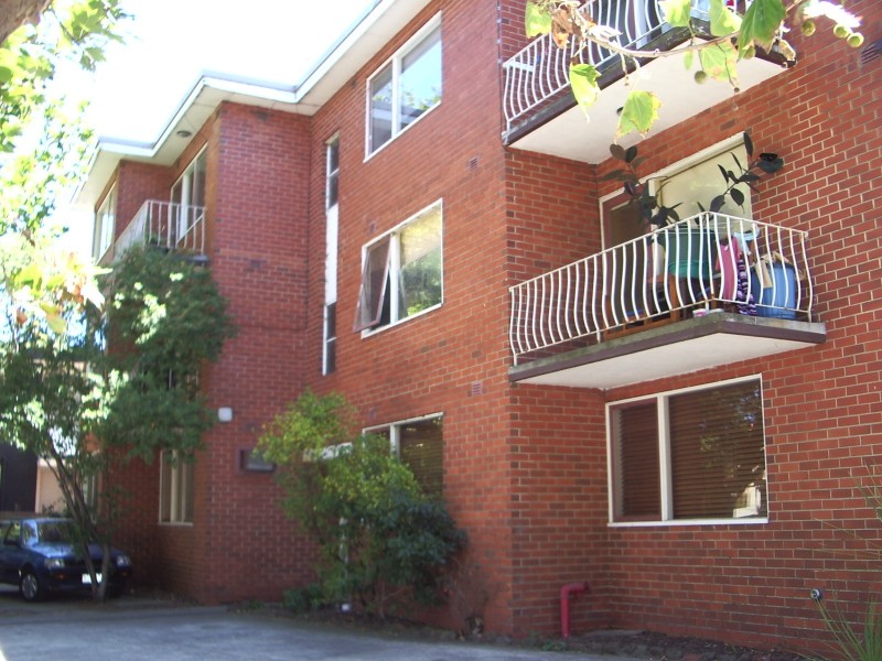 1/321 Barkly Street, St Kilda VIC 3182