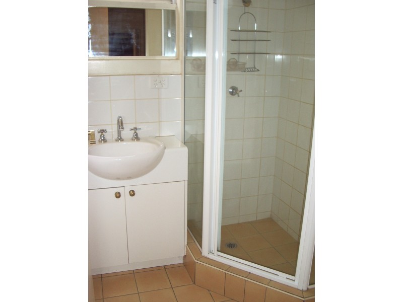 1/321 Barkly Street, St Kilda VIC 3182