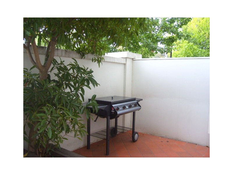 1/99 Osborne Street, South Yarra VIC 3141