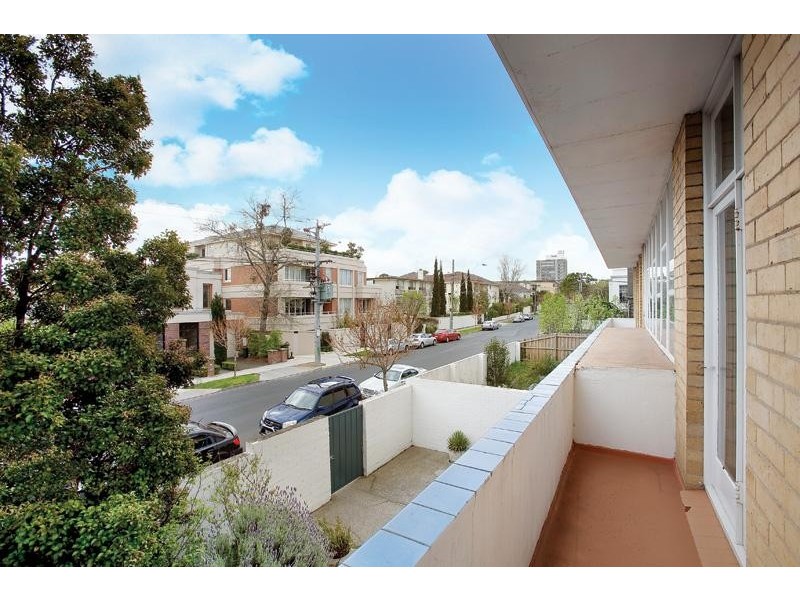 3/68 Mathoura Road, Toorak VIC 3142