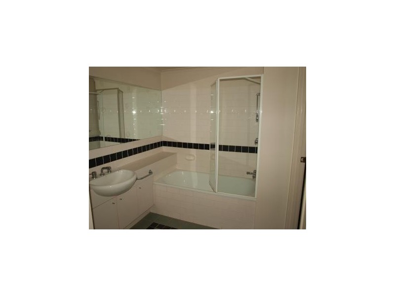 37/106 Southbank Boulevard, Southbank VIC 3006