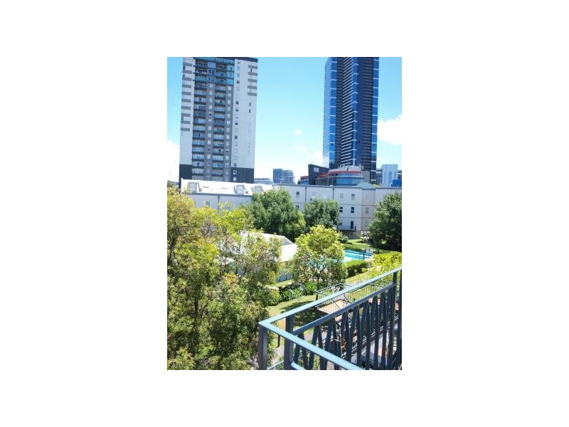 37/106 Southbank Boulevard, Southbank VIC 3006