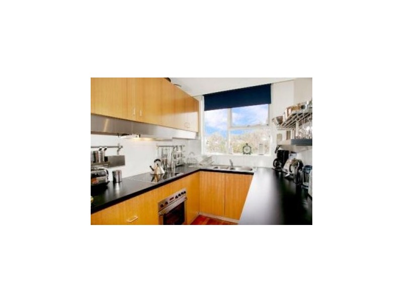 10/15-17 Alexander Avenue, Elsternwick VIC 3185