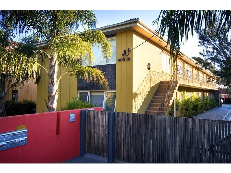 1/6 Ripon Grove, Elsternwick VIC 3185