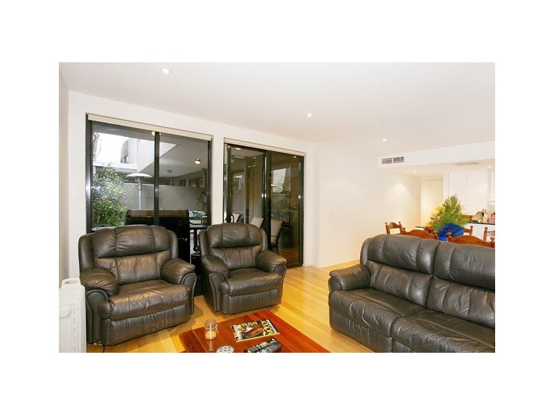 107/348 Beaconsfield Parade, St Kilda VIC 3182