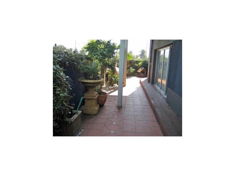 1/404 Barkly Street, Elwood VIC 3184