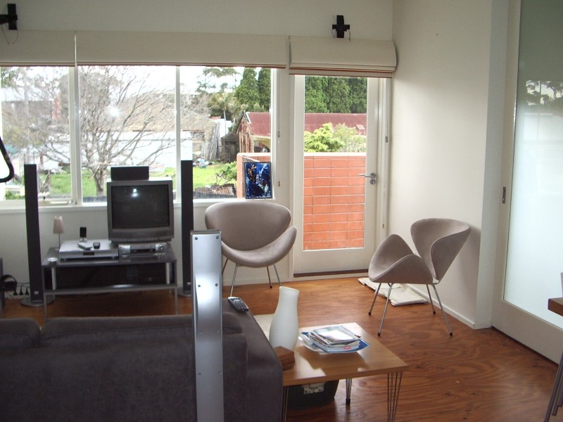 8/76 Carlisle Street, St Kilda VIC 3182