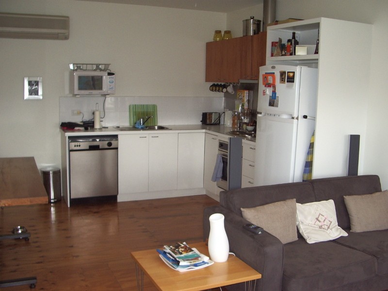 8/76 Carlisle Street, St Kilda VIC 3182