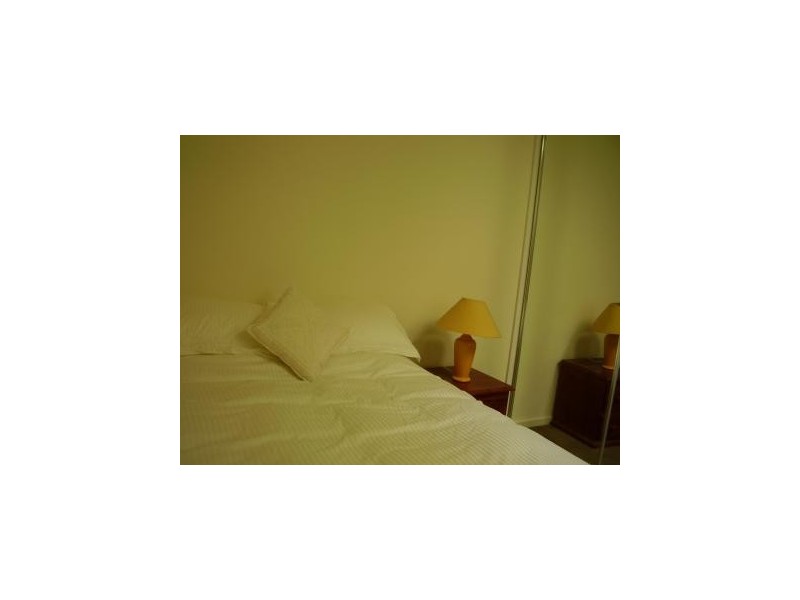 17/305 Carlisle Street, St Kilda East VIC 3183