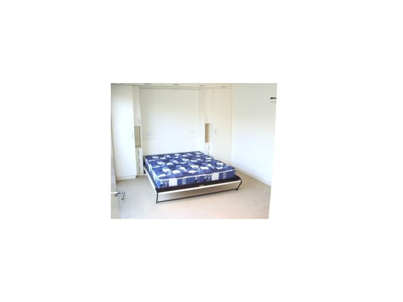 204/64 Wellington Street, St Kilda VIC 3182