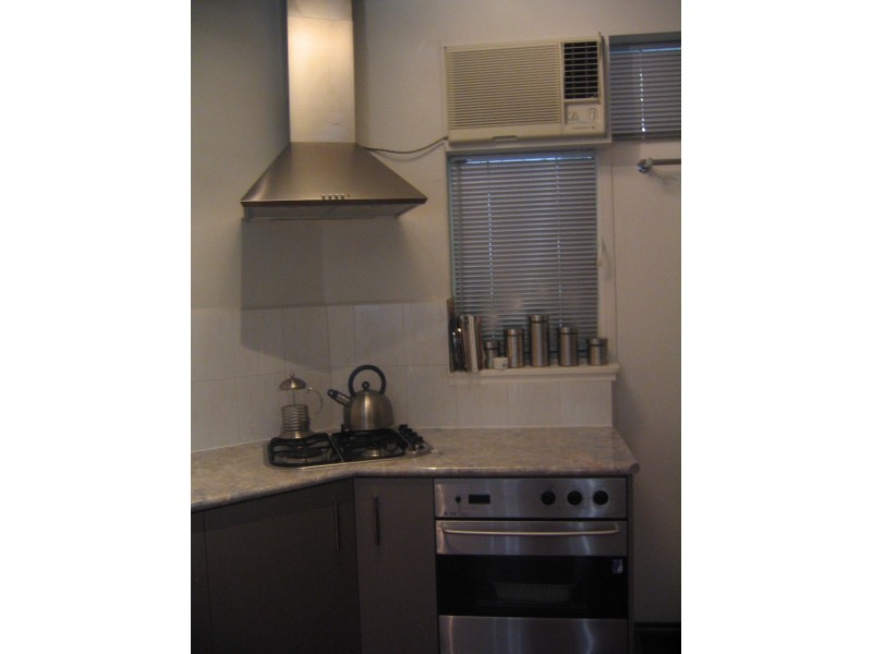 1/161 Wellington Parade Sth, St Kilda VIC 3182