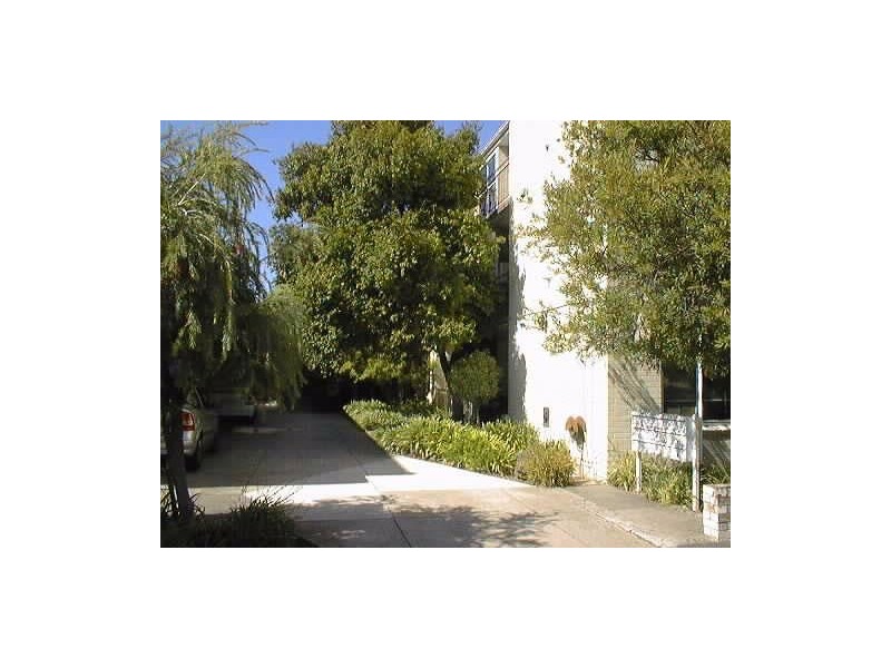 7/63 Ormond Road, Elwood VIC 3184