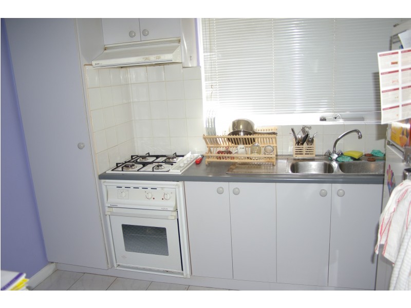 2/57-59 Lansdowne Street, St Kilda East VIC 3183