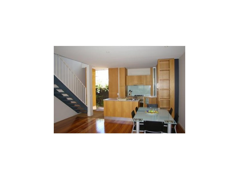 4/156 Carlisle Street, St Kilda VIC 3182