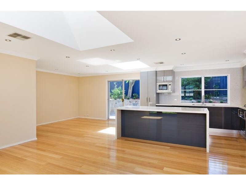 1 PUTARRI AVENUE, St Ives NSW 2075