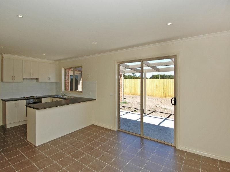 8 Heaths Drive, Winchelsea VIC 3241