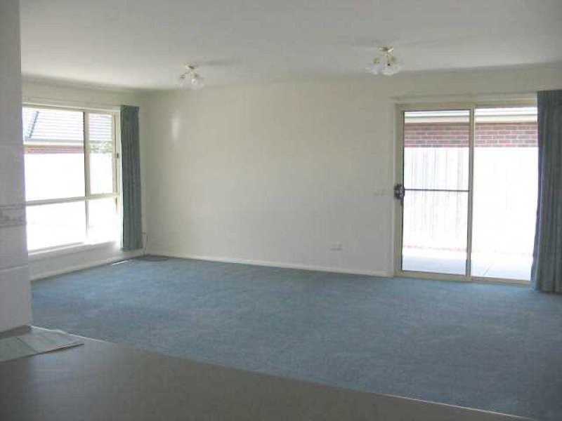 2/33 Hindle Street, Grovedale VIC 3216