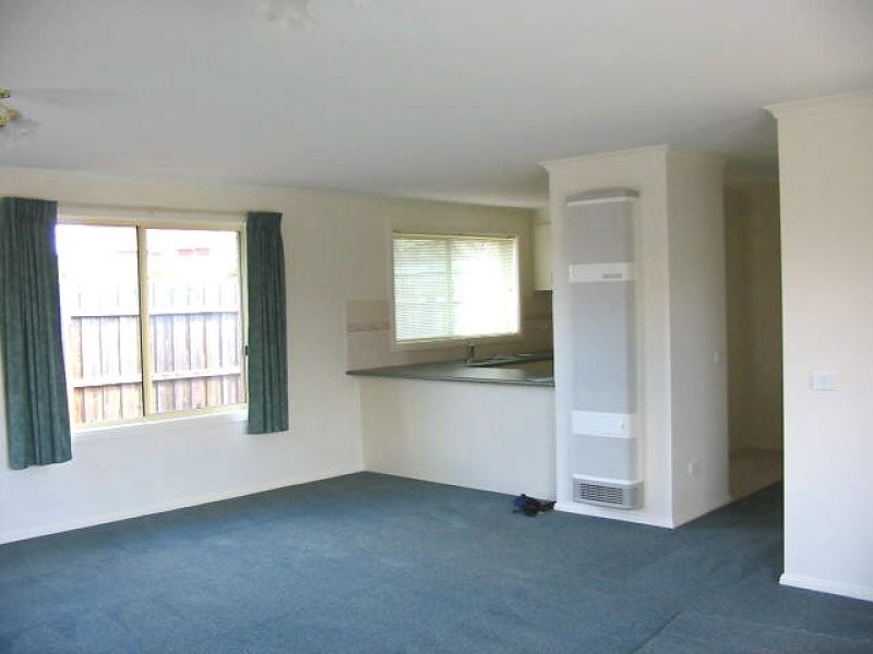 2/33 Hindle Street, Grovedale VIC 3216