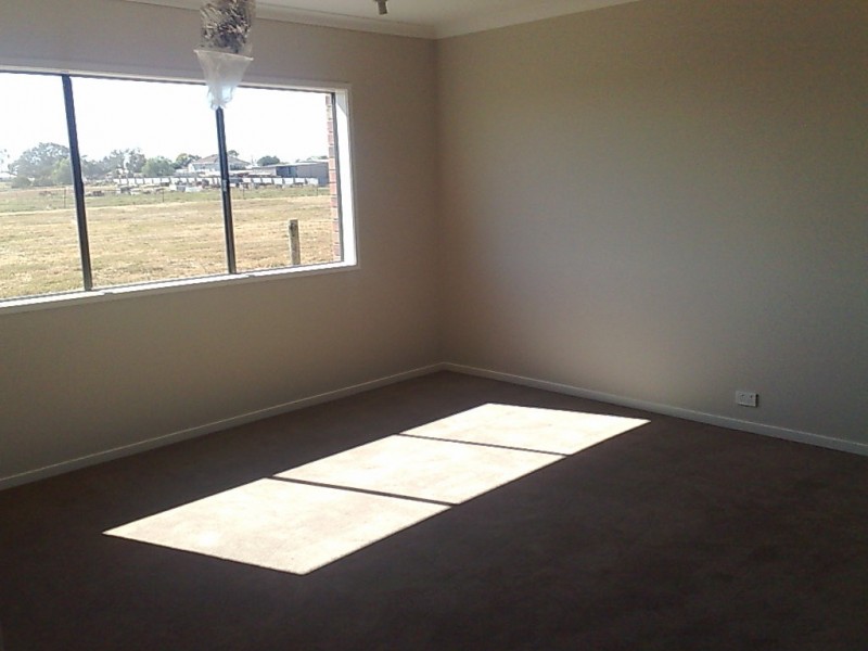 82 Grove Road, Grovedale VIC 3216