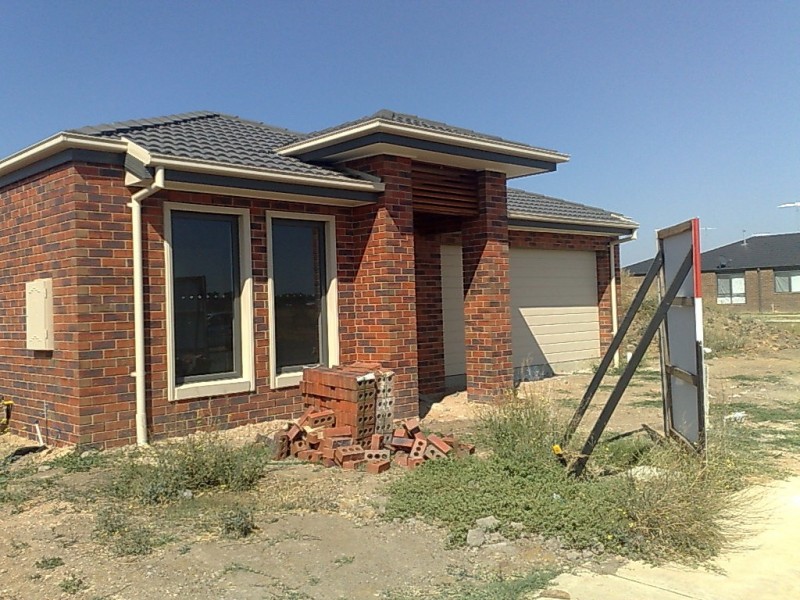 82 Grove Road, Grovedale VIC 3216