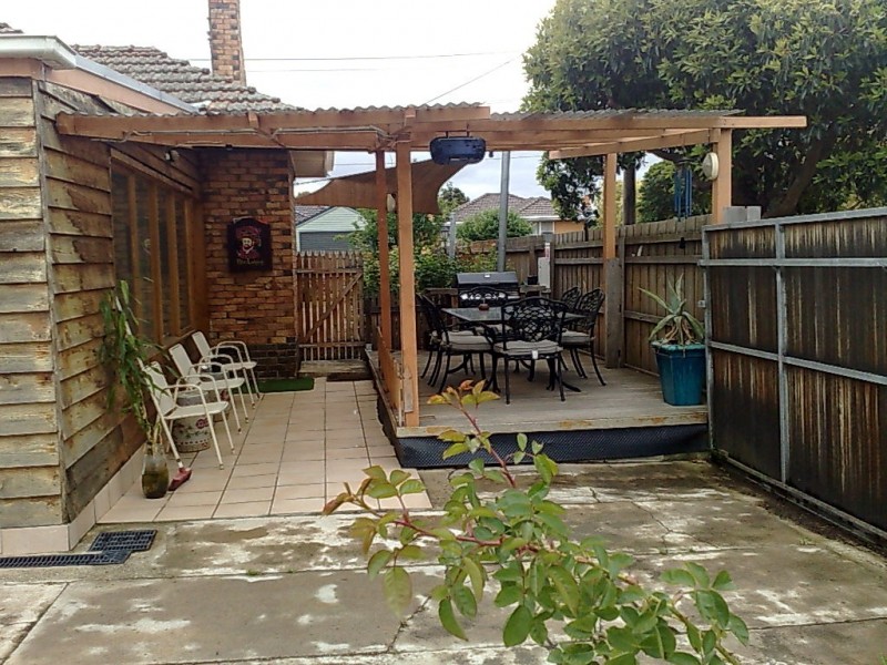 9 Eton Road, Belmont VIC 3216