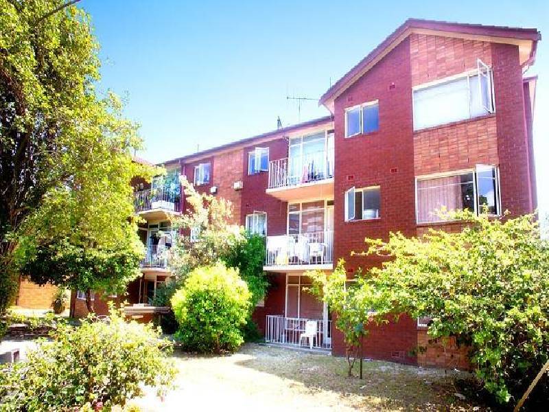 39 Mascot Drive, Eastlakes NSW 2018