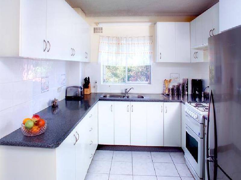 9 Mascot Drive, Eastlakes NSW 2018