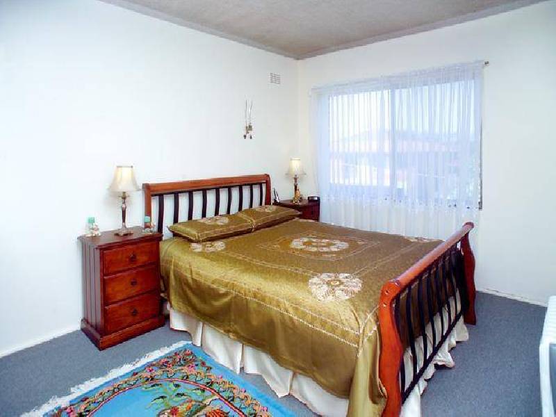 9 Mascot Drive, Eastlakes NSW 2018