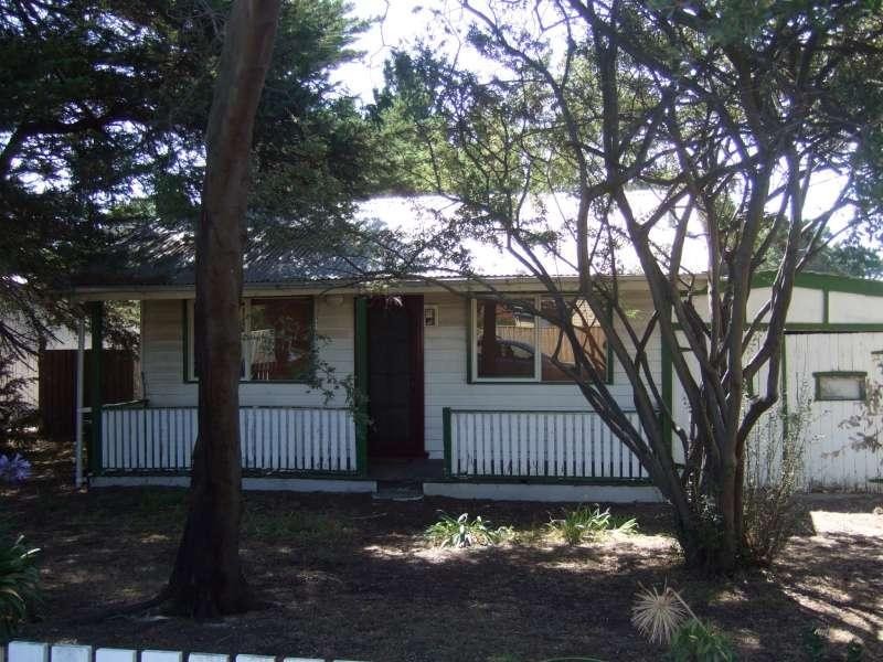 8 Elanora Crt, Rosebud West VIC 3940