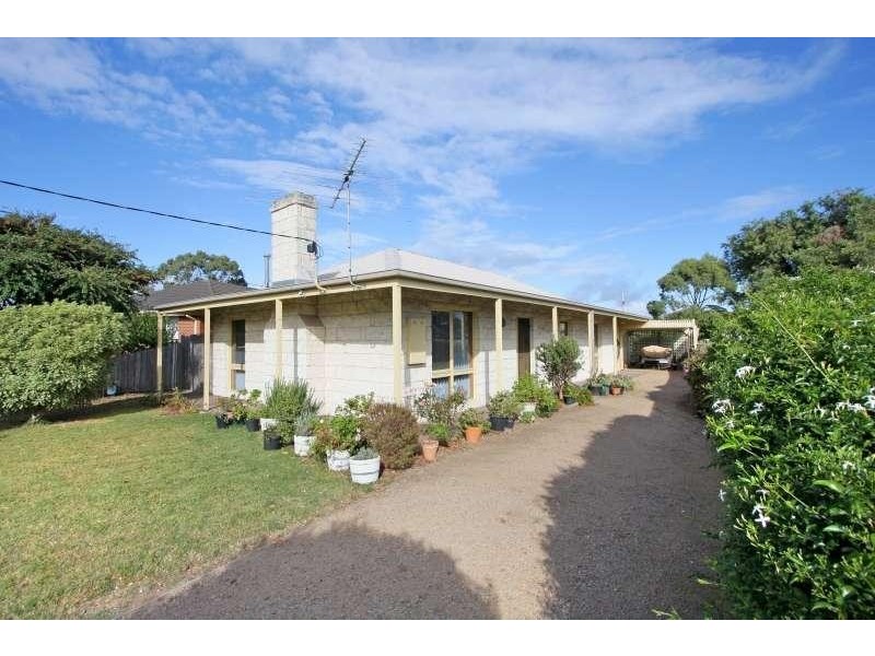 29 Kolinda Cres, Rosebud West VIC 3940
