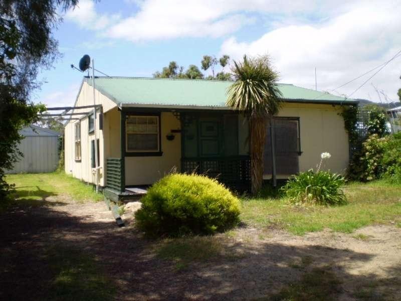 13 Madura St, Rosebud VIC 3939