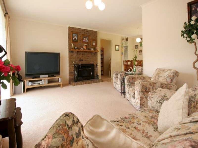 27 Leisureway North, Rosebud VIC 3939