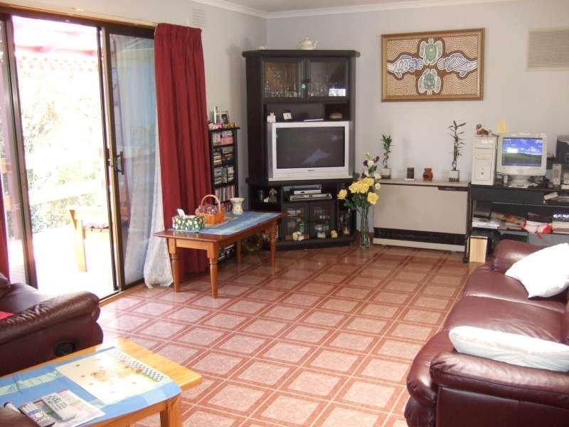 15 Woomera St, Rye VIC 3941