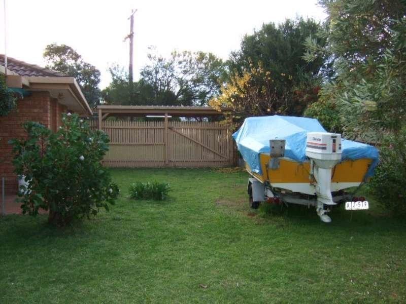 17 Tern Ave, Rosebud West VIC 3940