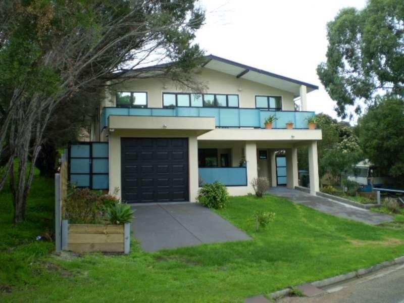 10 Fairhills Drv, Rye VIC 3941