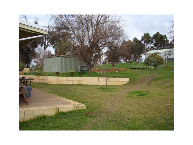 41 Flintoff Rd, Bridgetown WA 6255