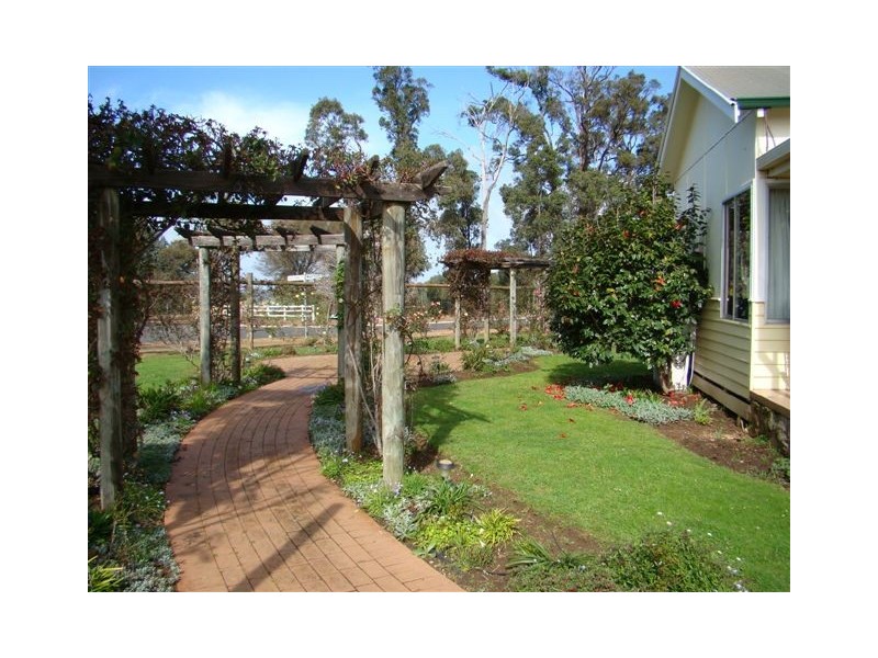 102 Whittells Rd, Bridgetown WA 6255