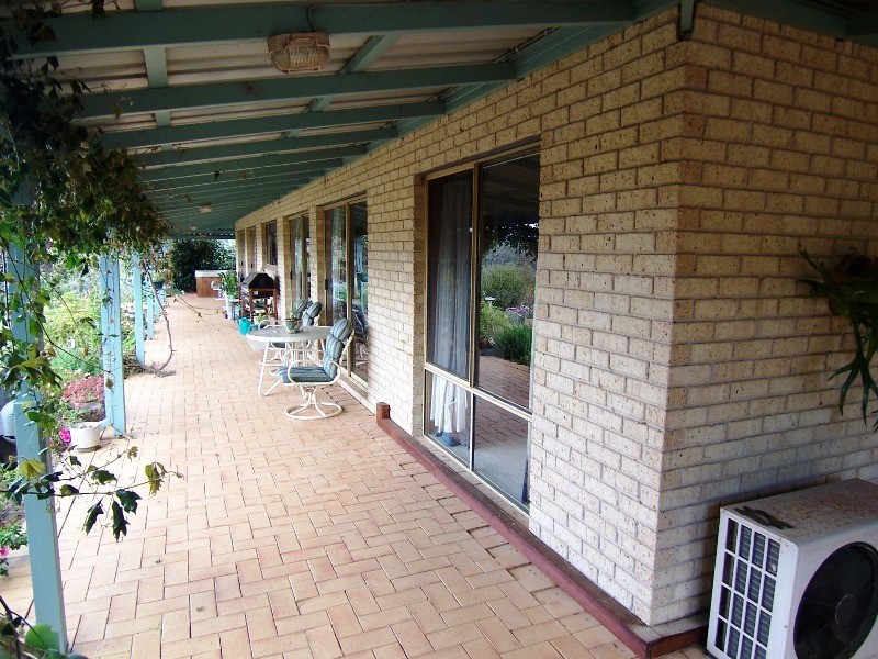 11 Dreyfus Street, Bridgetown WA 6255