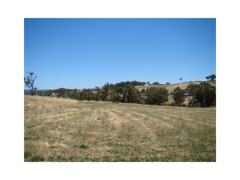 110 Robinia Way, Bridgetown WA 6255