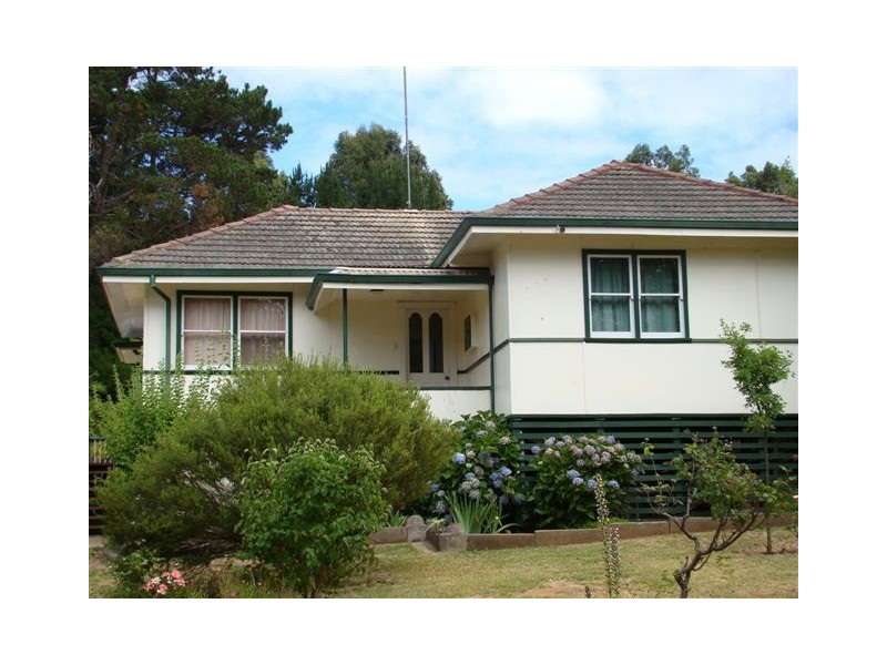 18 Campbell St, Bridgetown WA 6255