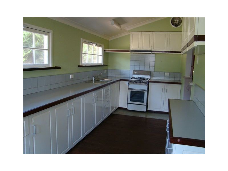 18 Campbell St, Bridgetown WA 6255