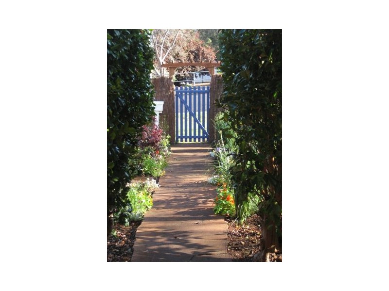 10 Phillips Street, Bridgetown WA 6255