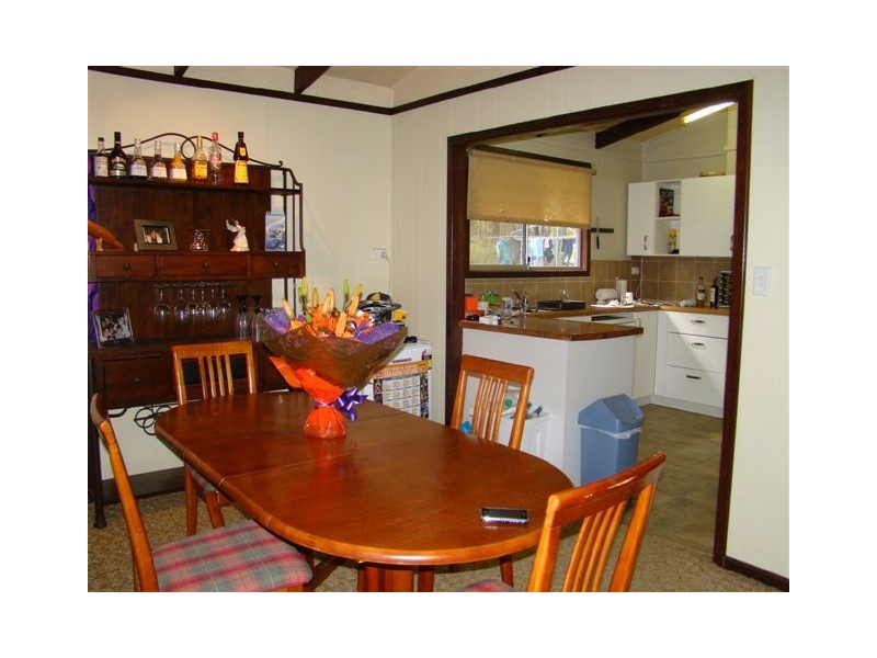 11 Jayes Rd, Hester WA 6255