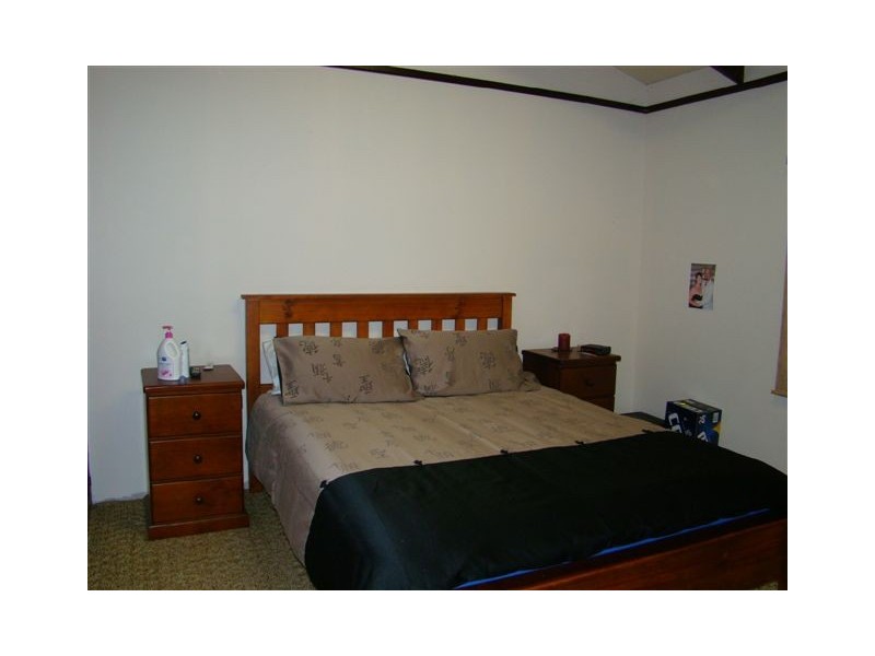 11 Jayes Rd, Hester WA 6255