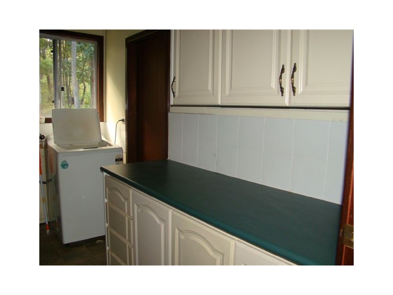 11 Jayes Rd, Hester WA 6255