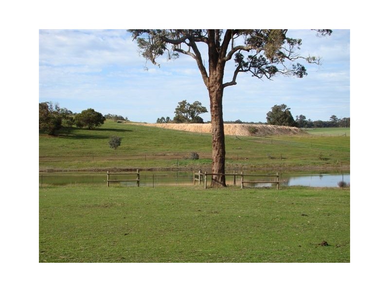 448 Six Mile Road, Boyup Brook WA 6244